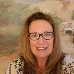 Meet your Posher, Lori